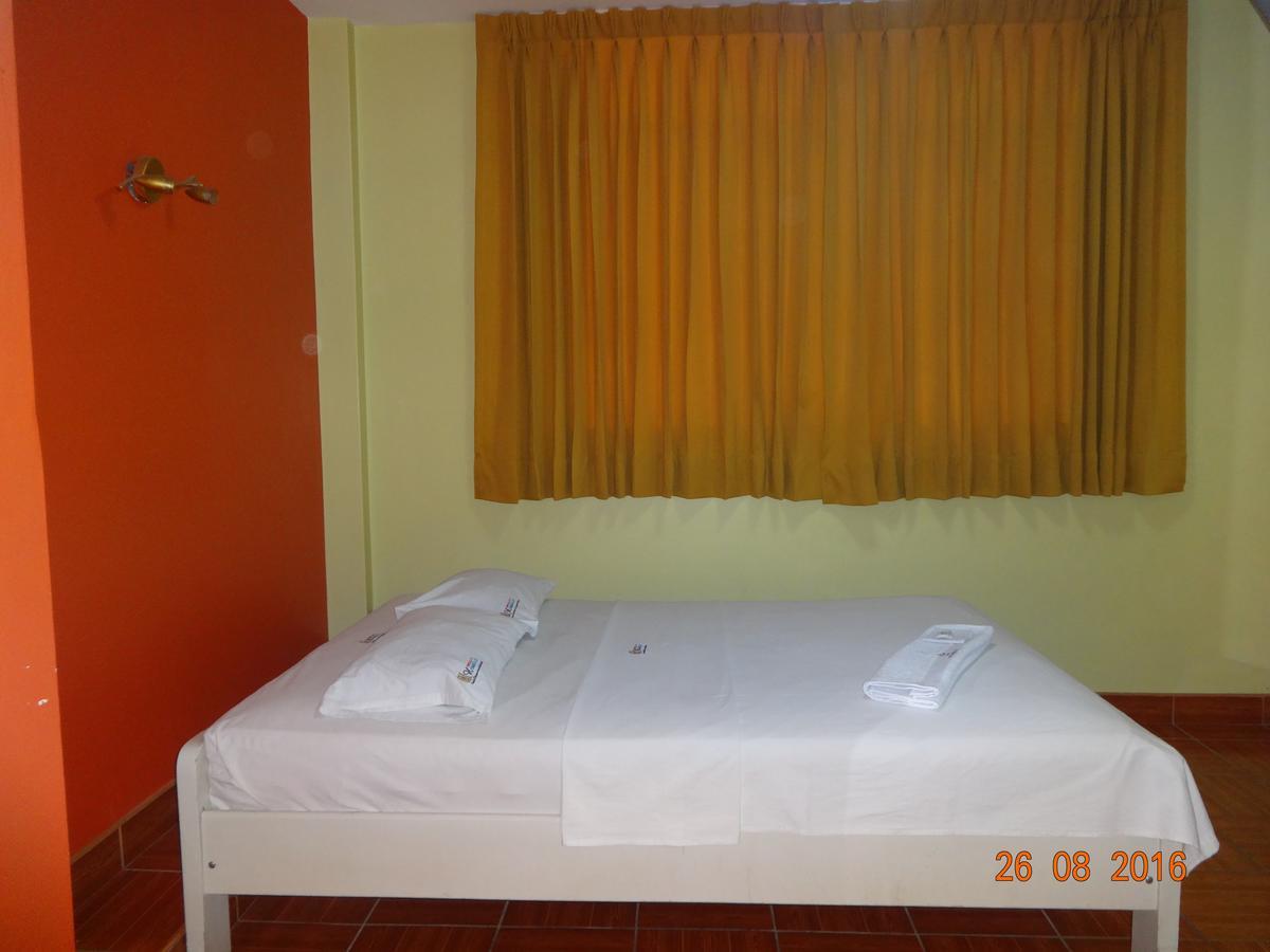 Hotel Humboldt 齐克拉约 外观 照片