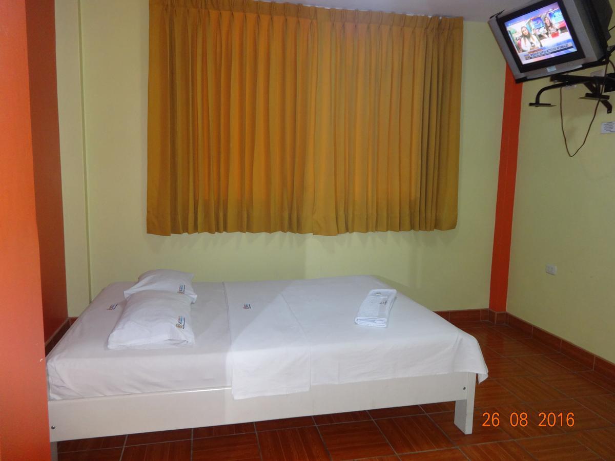 Hotel Humboldt 齐克拉约 外观 照片